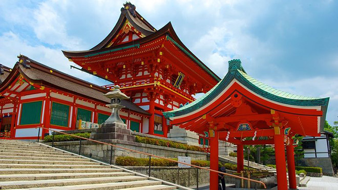 tour-he-nhat-ban-6n5d-den-Fushimi-Inari