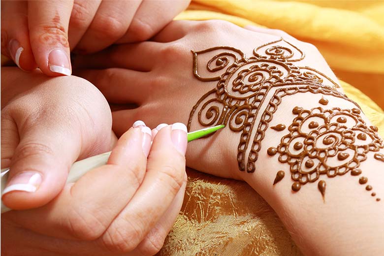 vẽ henna