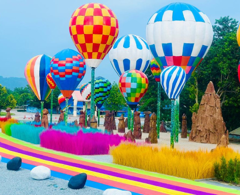 tour-thai-lan-5n4d-2024-Lighting-Art-Museum-Balloon-Garden